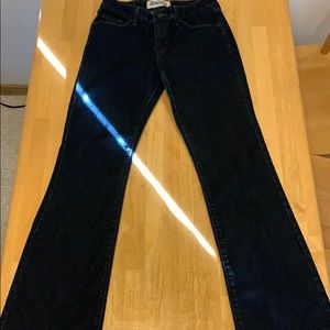 Denizen from Levi’s boot dark denim jeans.
